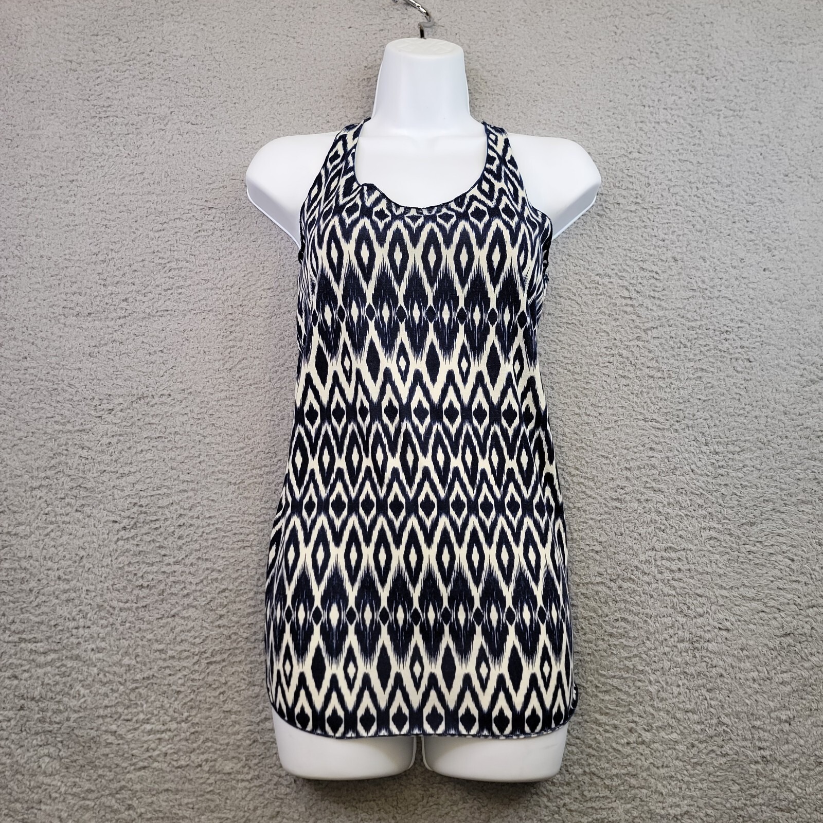 Maurices Shirt Top Women's Medium Sleeveless Relaxed Loose Fit Blue White Round